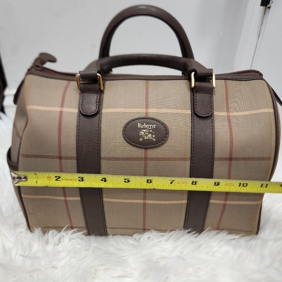 🔹️Burberry 🔹️VINTAGE mediun size Boston w/ COA - Picture 6 of 15